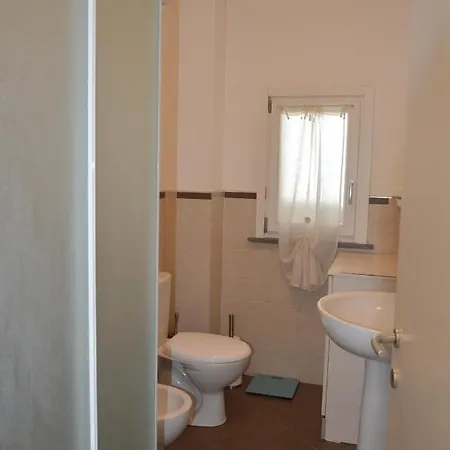 Salice Ottimo Trilocale Con Terrazza Pranzabile